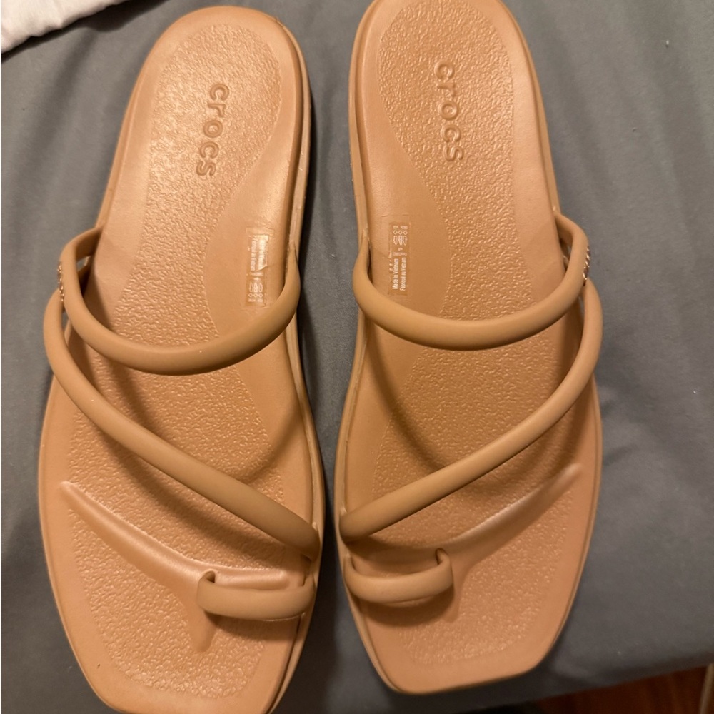 CROCS Women's Beige Slide Sandals